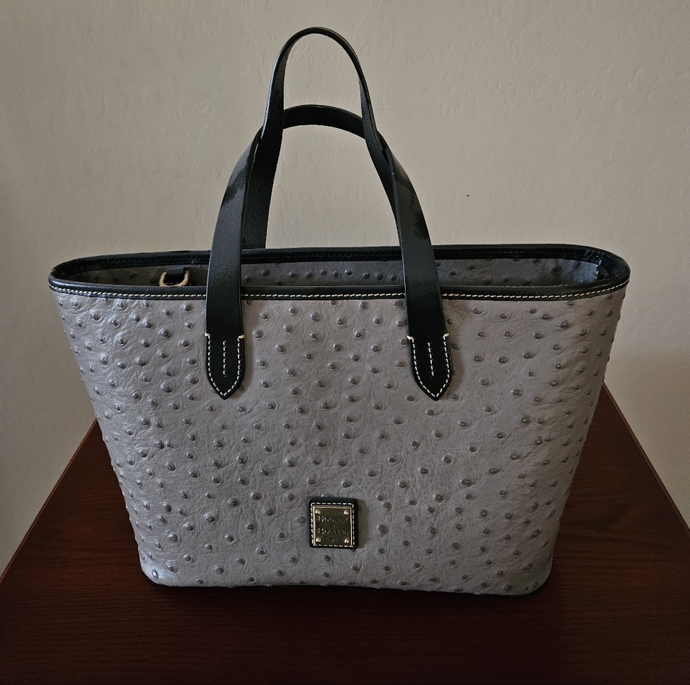 NEW ☆ Dooney & Bourke Tote, Brand NEW!